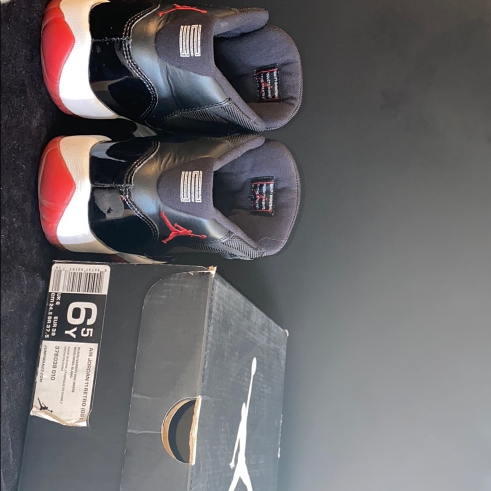 Shoes - Picture 4 of 4